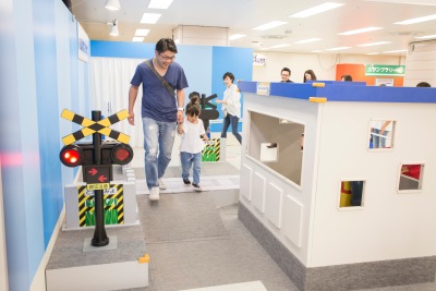 小さな踏切が大きくなっちゃった