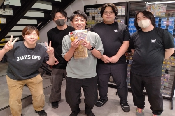 トレカベース札幌狸小路店のみなさんと藤井AN