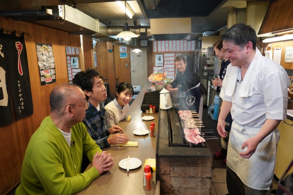 焼き鳥を楽しむＹＯＹＯ’Ｓ
