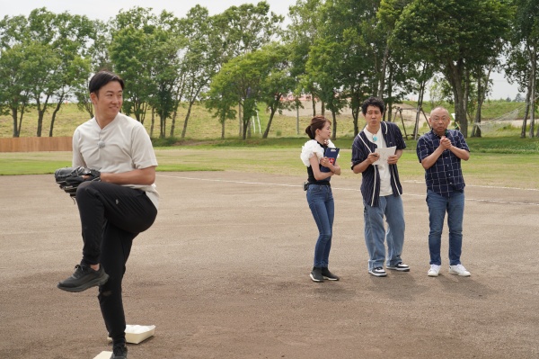 投げる斎藤佑樹さん